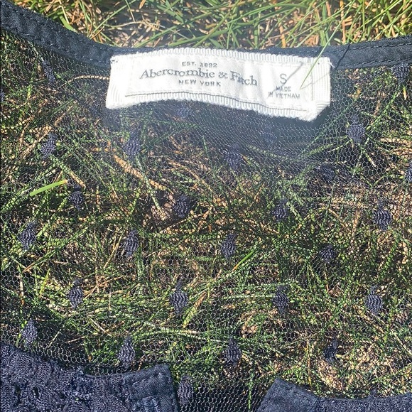 Abercrombie & Fitch Lace Blouse - Picture 3 of 9